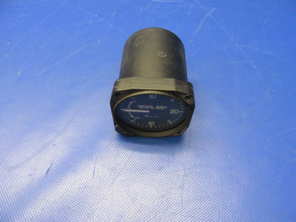 Beech A23A Musketeer Vertical Speed Indicator 169-380017, 410-1 (0521-411)