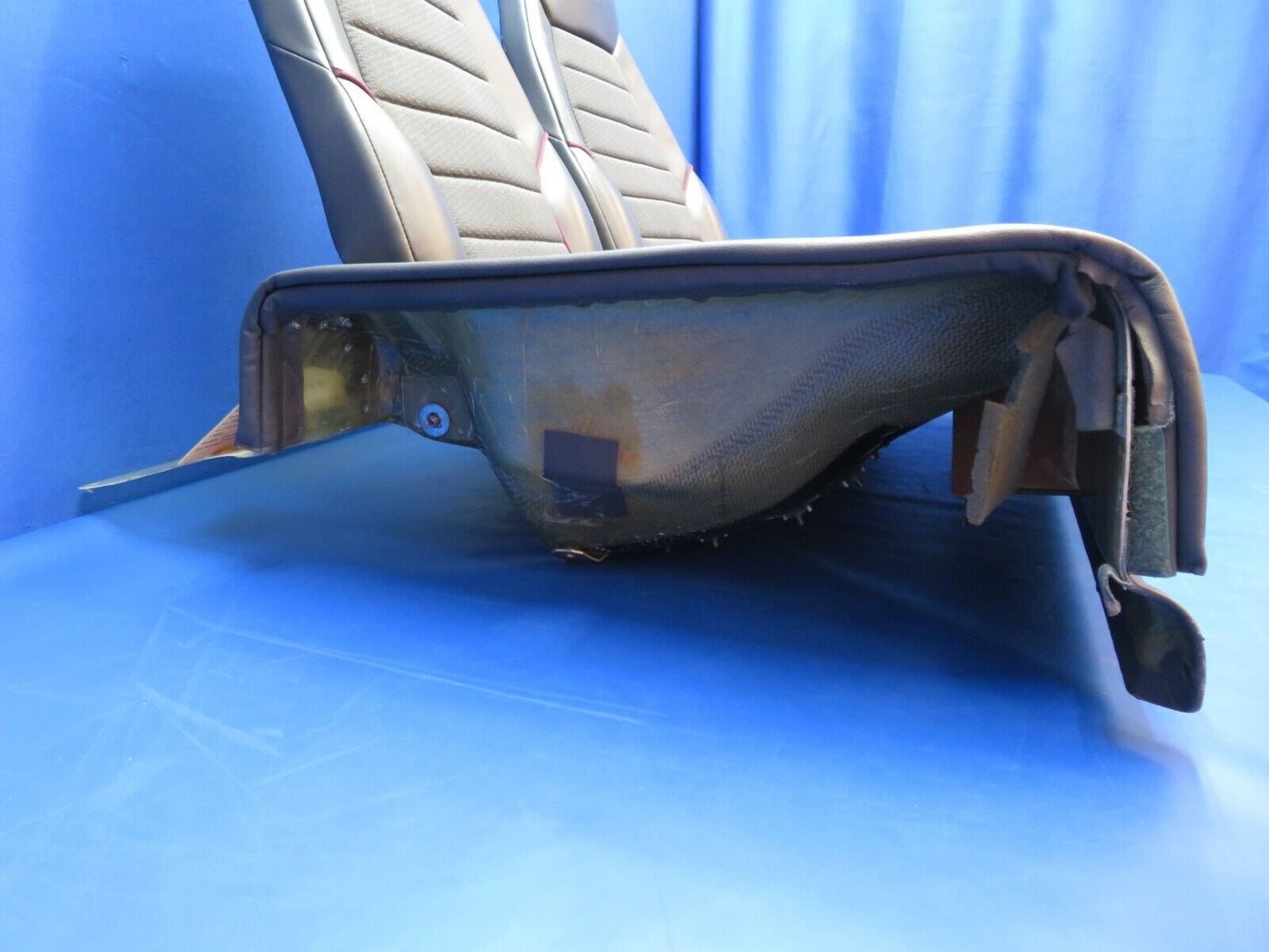 Diamond DA-42 Rear Seat Assy P/N D60-2521-00-00_1 Dark Grey Leather (0623-464)
