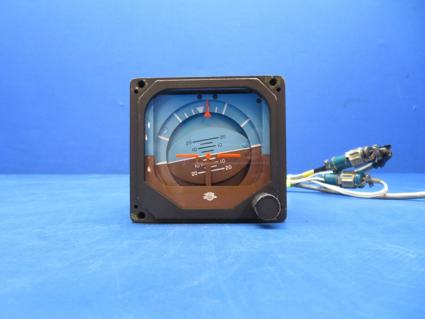 Edo-Aire Mitchell Attitude Gyro P/N IU367-102-2 CORE (0923-417)
