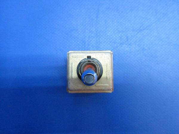 Beech 95-B55 Baron J-B-T Toggle Switch P/N 35-380053-9 (0523-1175)