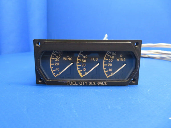 Piper Aerostar 602P Fuel Quantity Indicator 28V P/N 308-906-001 (1022-599)
