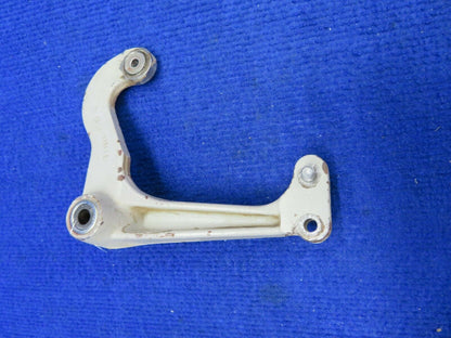 Cessna 310 Idler Bellcrank Assembly Main Gear LH P/N 0841106-1 (0422-430)
