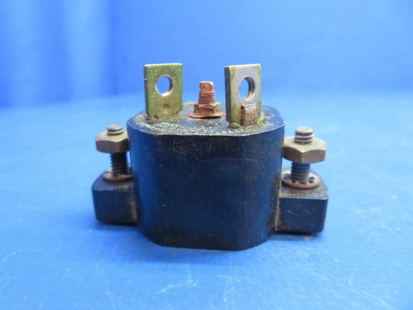 1964 Cessna 172 Switch / Circuit Breaker P/N W31-X2M1G-40 LOT OF 4 (0123-608)