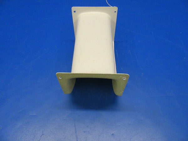 Diamond DA40-180 Center Console Funnel P/N DA4-2520-20-00 (0219-389)