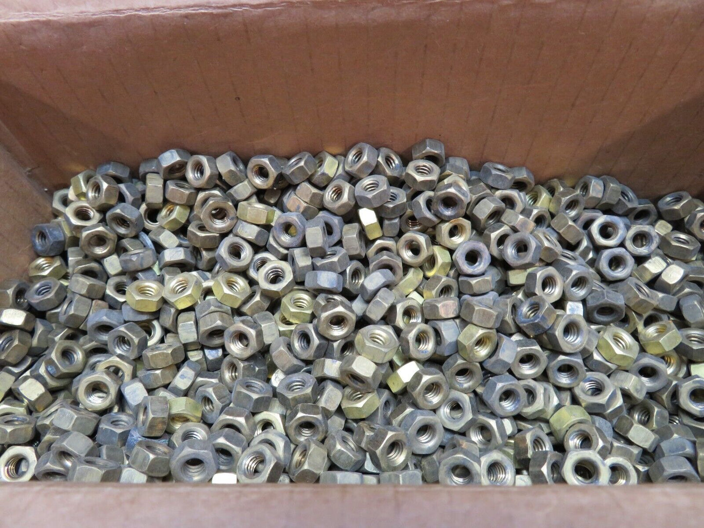 Brass Hex Nuts 1/4-20 LOT OF 1,300 NOS (0922-309)