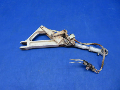 Piper PA-28R-180 Main Gear RH Truss Assy P/N 67025-06 (1223-102)