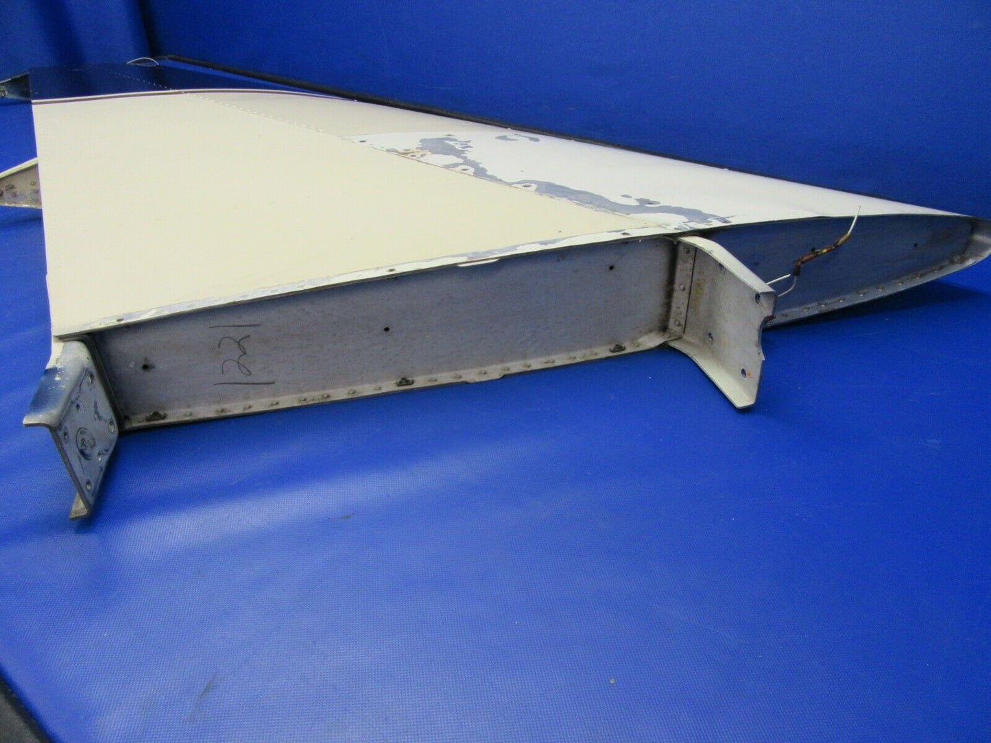 Beech B55 Baron Vertical Stabilizer P/N 96-640000-606 (0321-235)