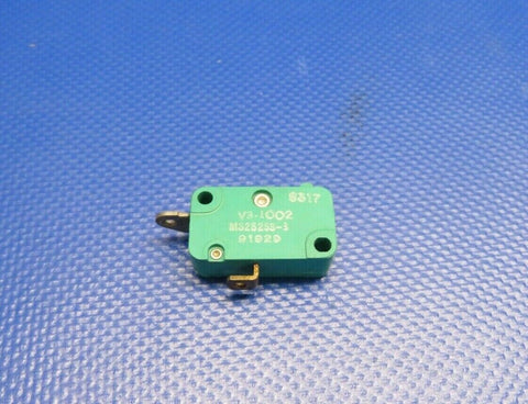 Honeywell Microswitch / Switch P/N V3-1002, MS25253-1 NOS (1120-394)