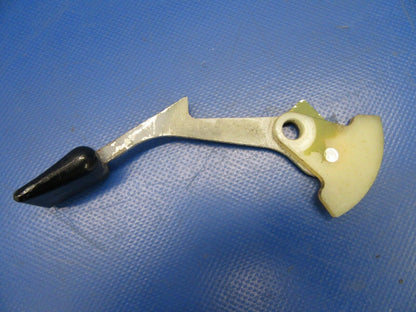 Cessna 310 / T310 Flap Arm & Lever Assembly 0861526-11, 0861526-14 (0619-181)