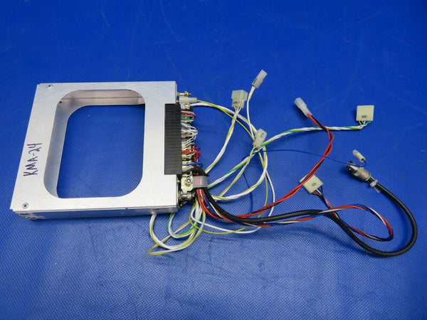 Beech King KMA 24 Marker Beacon Rec & Isolation Amp 14V / 28V w/ 8130 (0721-702)