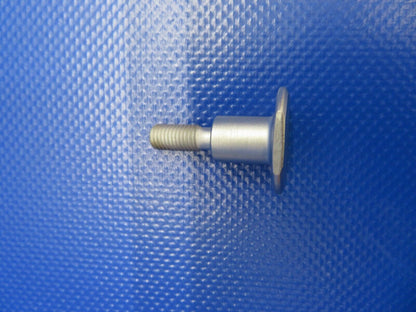 Beechcraft King Air Foot / Leg Cabin Seat 100-530448-3 NOS (1220-01)