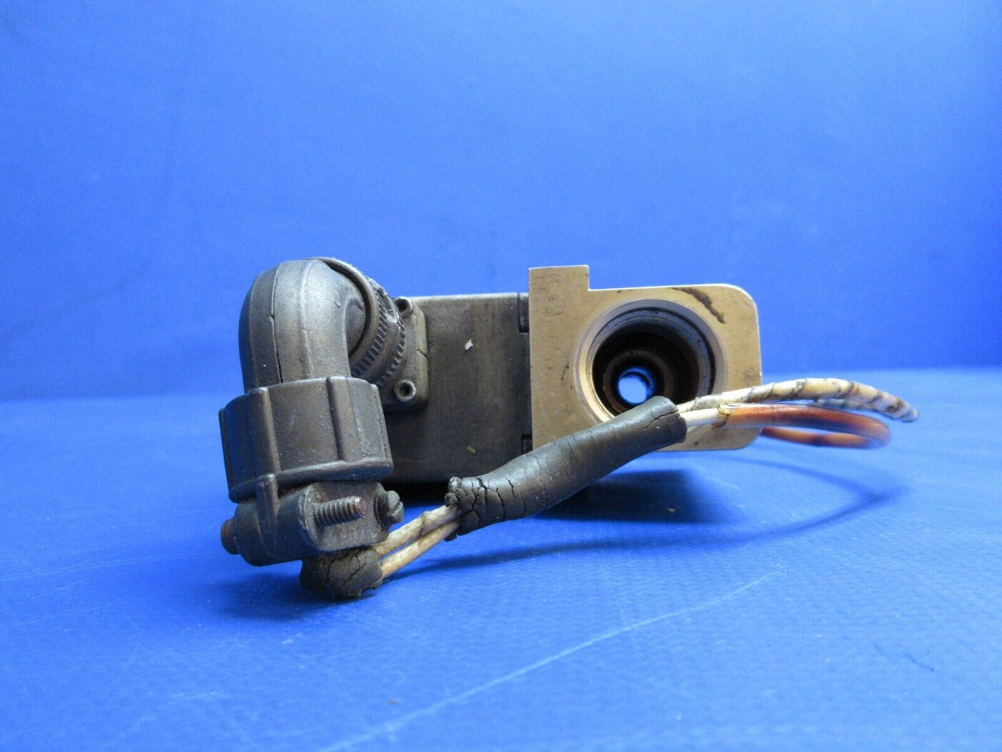 Cessna 310 / 310I Valcor De-Ice Shut-Off Valve P/N V14500-36 (1023-785)