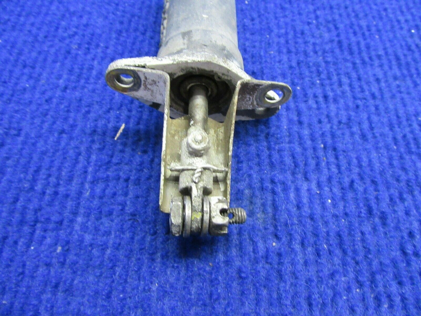 Beech Baron 95-B55 Elevator Trim Actuator Assembly RH P/N 45-524557-5 (0122-458)