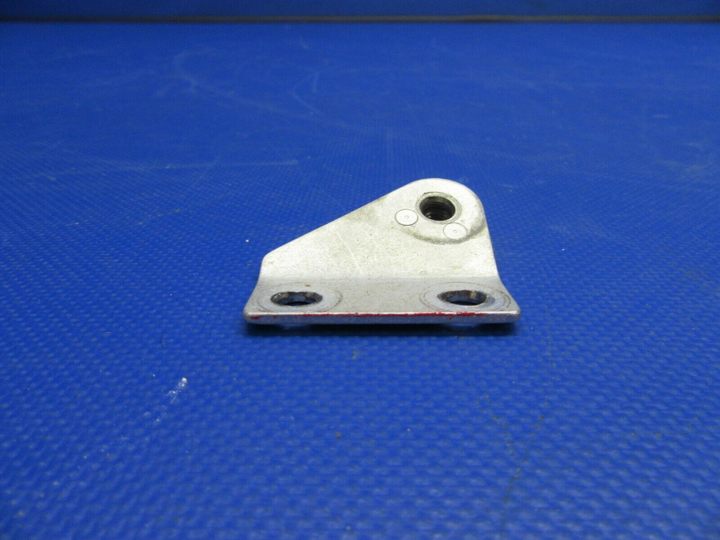 Cessna 210 / T210N Seat Belt Fitting Middle Row LH OTBD 2011028-7 (0921-653)