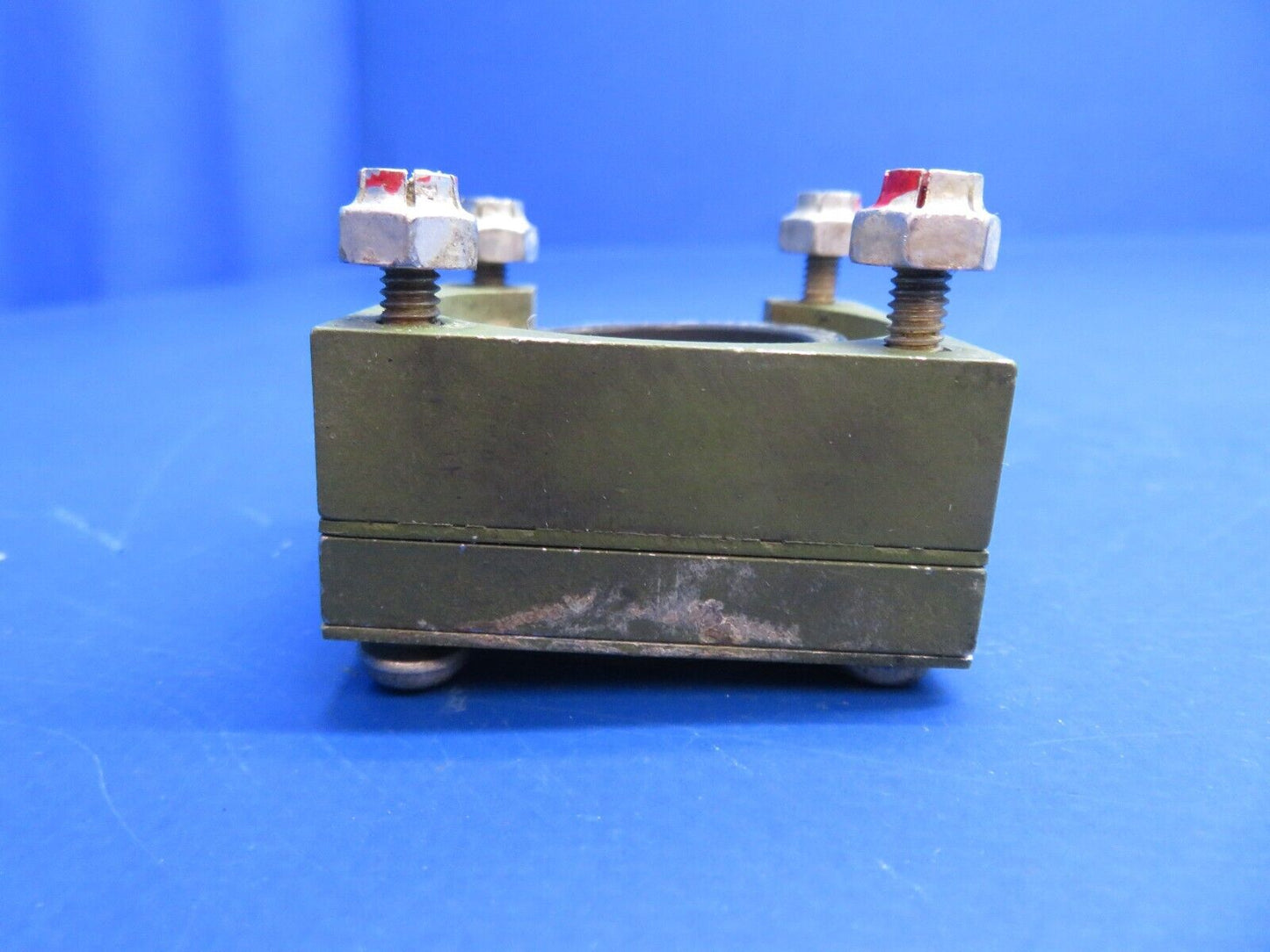 Piper PA-28R-201T Control Wheel Plate w/ Bushing P/N 68272-04 (1122-773)