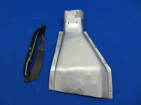 Cessna 210L RH Floor Air Duct P/N 1250503-2 (0820-422)