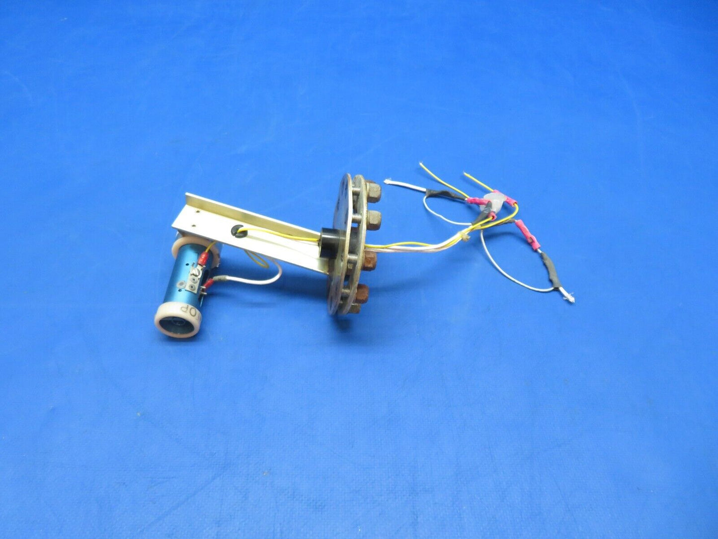 Cessna 310 / 310Q CAS Sensor Mid Aux Fuel Gauge LH P/N 9910082-8 (0823-663)