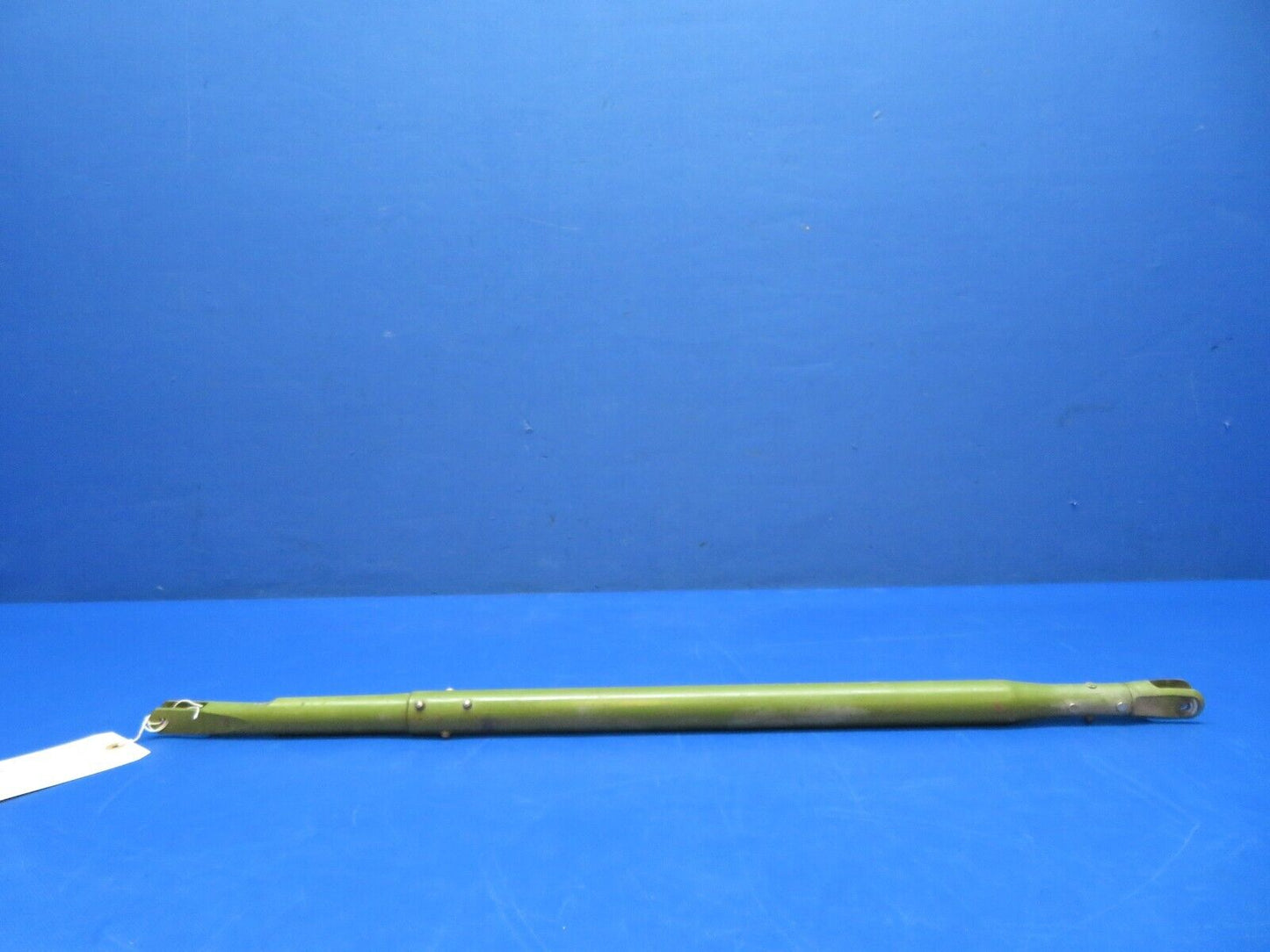Cessna 401 / 401A RH INBD MG Retract Tube Assy P/N 5045009-10 (1223-379)