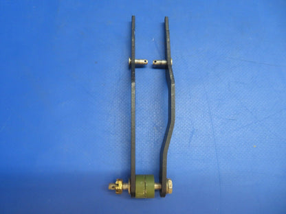 Piper PA-34-200T Lever Assy Fuel Selector Valve LH & RH P/N 96085-00 (0323-538)