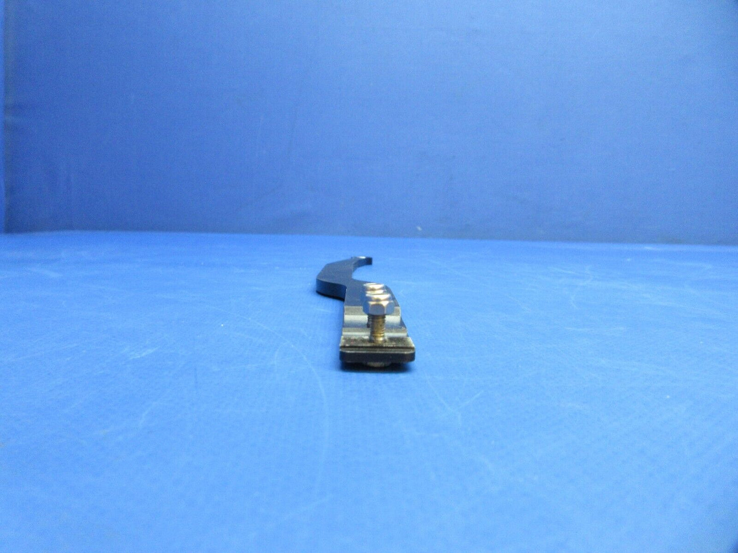 Diamond DA-42 Fuel Selector Rod Assy LH P/N D60-2827-31-00_2 (0623-770)