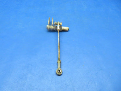 Early Cessna 310 / 310B OTBD Bellcrank LH OTBD Flap P/N 0862100-17 (1223-143)