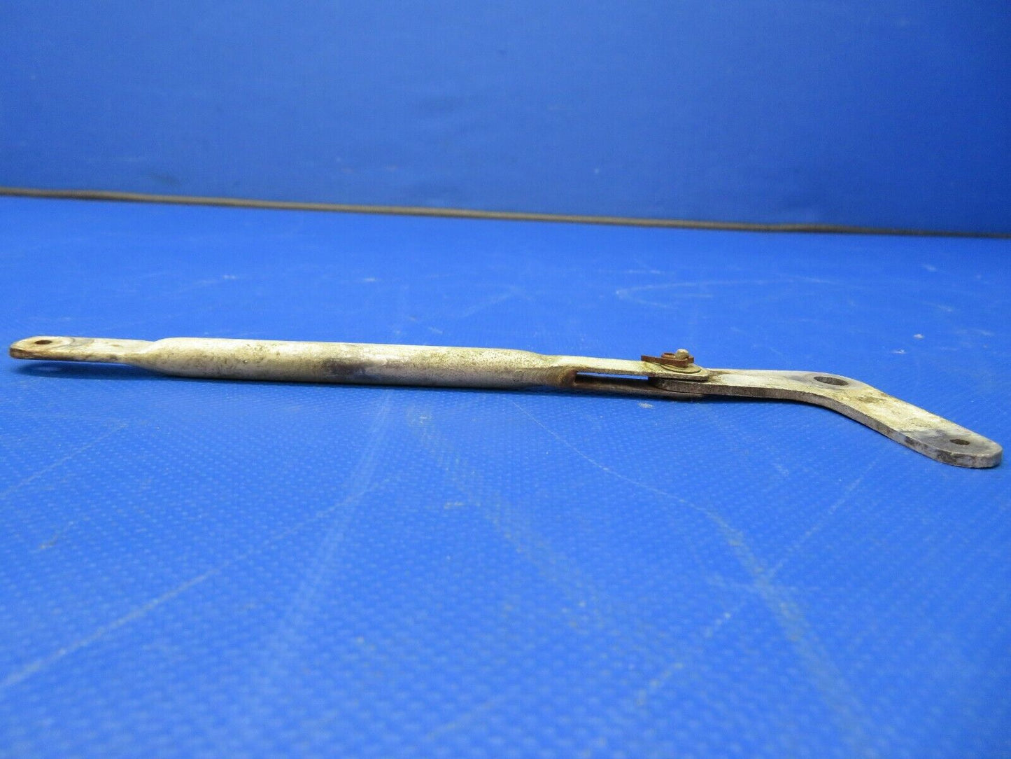 Cessna Cardinal 177RG Bellcrank & Pushrod Cabin Door LH P/N 1717085-1 (0621-805)