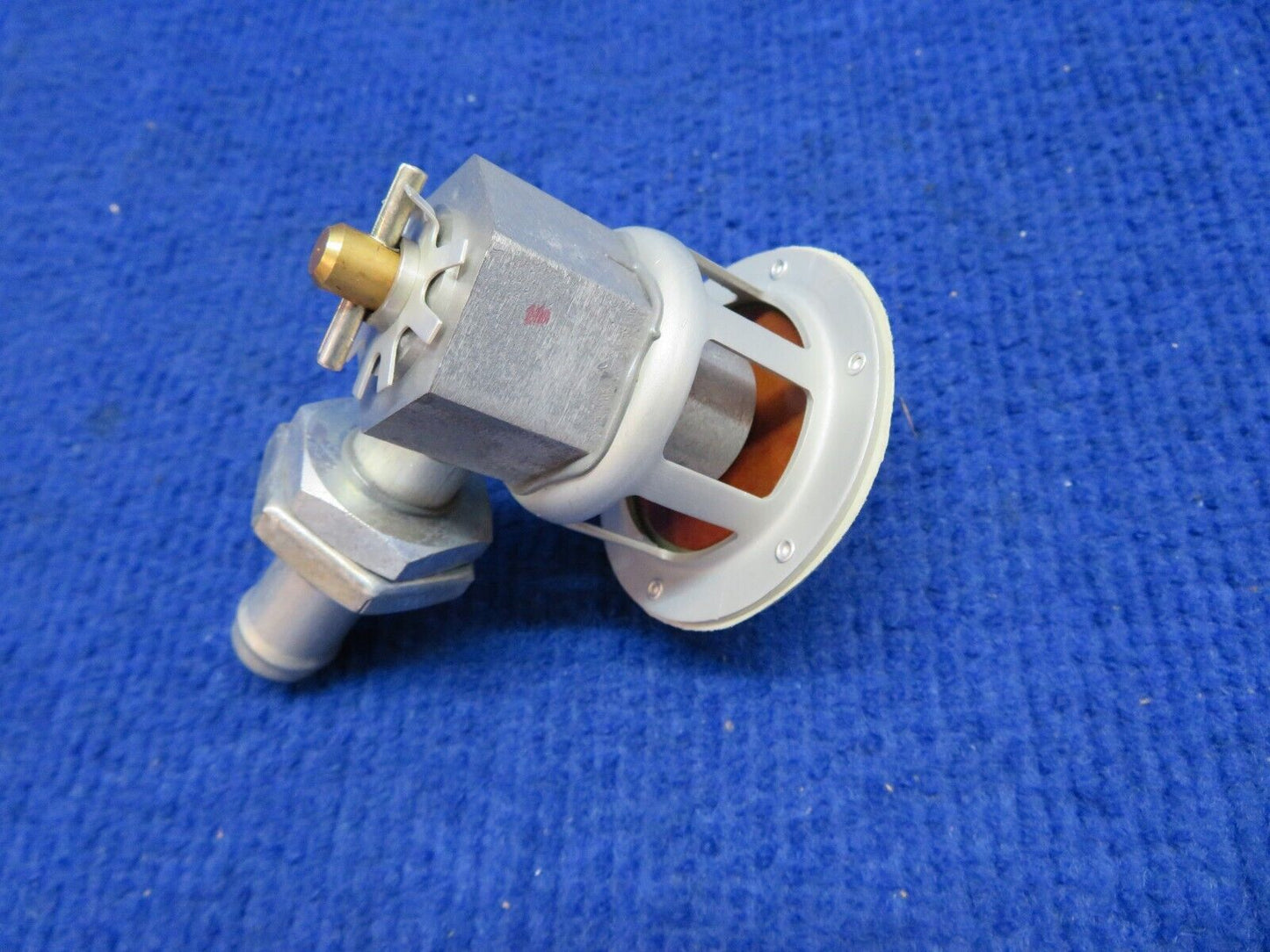 Airborne Vacuum Regulator Valve P/N 2H30-11 NOS (0622-18)