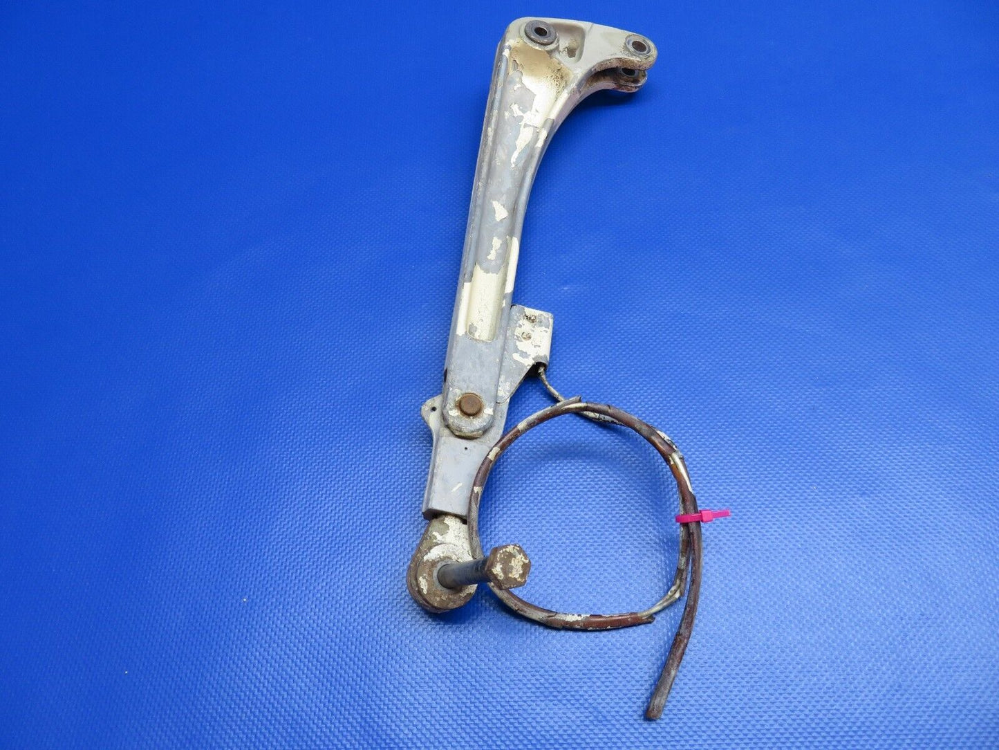 Early Cessna 310 MG RH Bellcrank Assy w/ Lock Link P/N 0841225-10 (1223-1033)