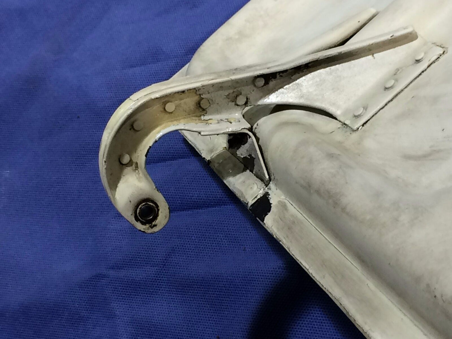 Beech Baron 58 LH OTBD Main Gear Door P/N 35-815055-214 & 35-815055-68 (0916-09)