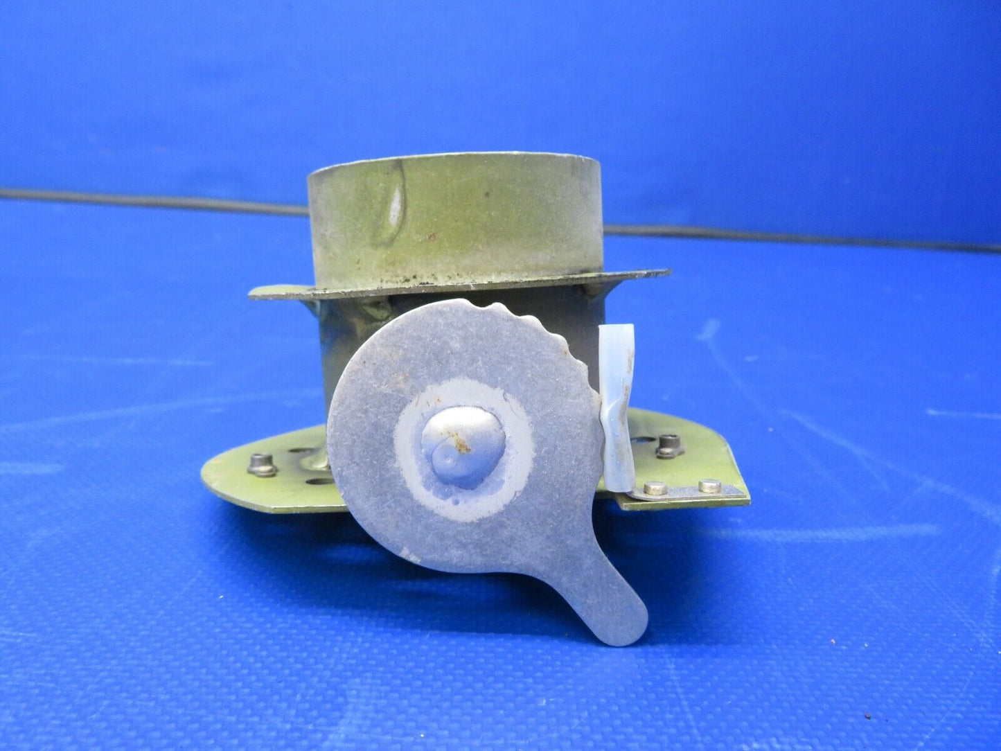 Piper PA-32RT-300 Lance Vent FWD LH P/N 68416-00, 68416-000 (0521-742)