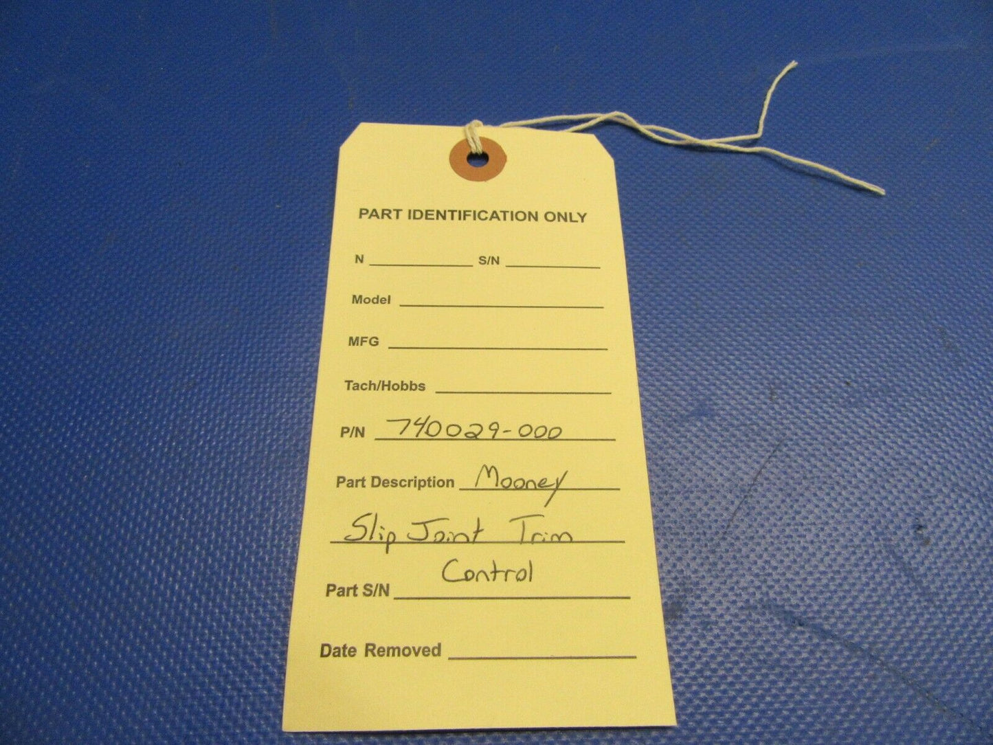 Mooney M20 Slip Joint Trim Control P/N 740029-000 (0821-523)