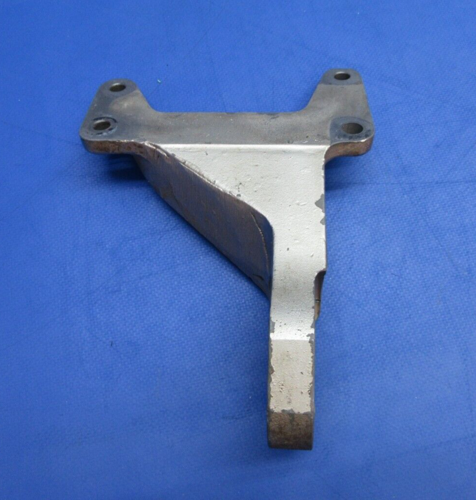 Continental E-255 Bracket RH Rear Engine Mount P/N 531248 (0923-803)