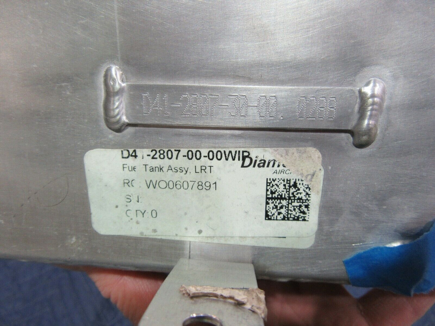 Diamond DA40-180 Fuel Tank RH Outboard P/N D41-2807-00-00 (0219-280)