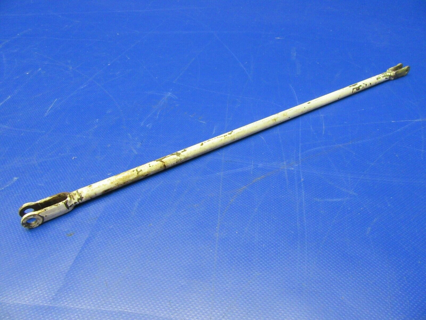 Cessna 310R Rudder Trim Push Pull Rod Assembly P/N 0832141-15 (0320-214)