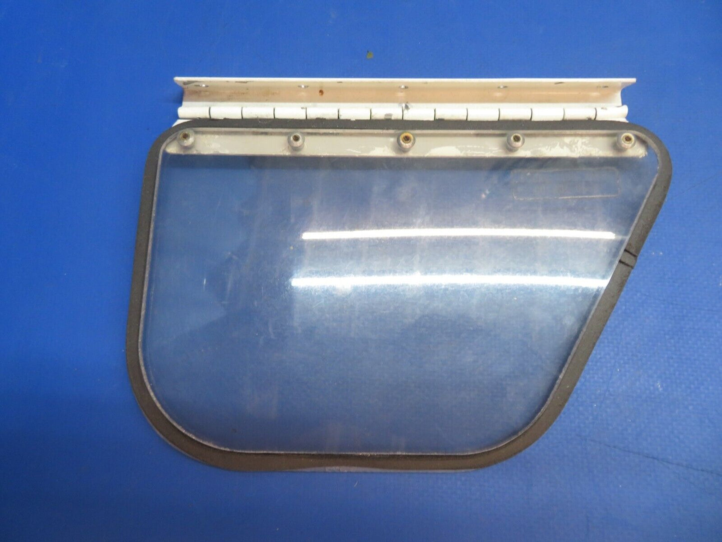 Piper PA-34-200T Seneca II Storm Window w/ Latch & Scoop P/N 65896-02 (0223-758)