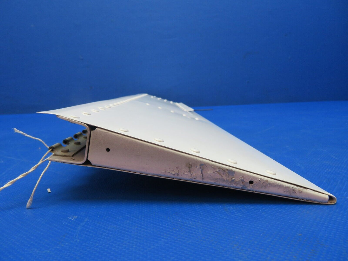 Piper PA-34-200T Seneca Rudder Trim Tab Assy P/N 95567-00 (0224-1470)