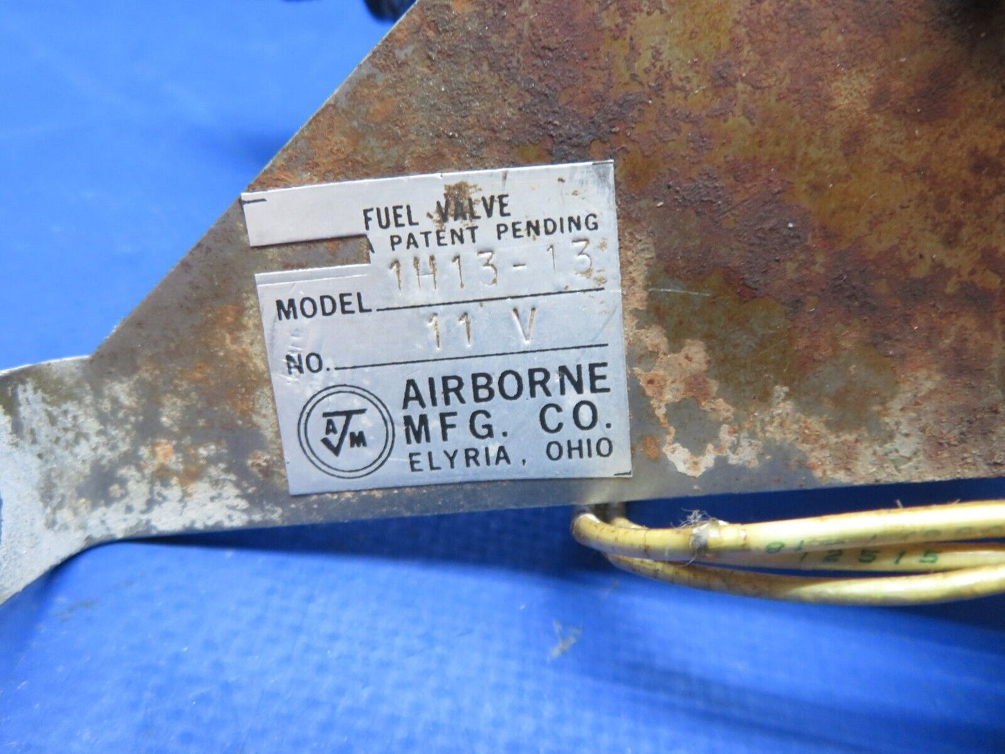 Cessna 310 / 310Q Airborne Fuel Valve P/N 1H13-13 (0923-334)