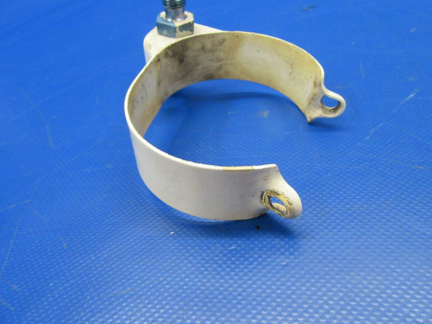 Beech Baron B-55 Clamp LWR Brake Hose Attach P/N 35-815264-1 (0219-367)