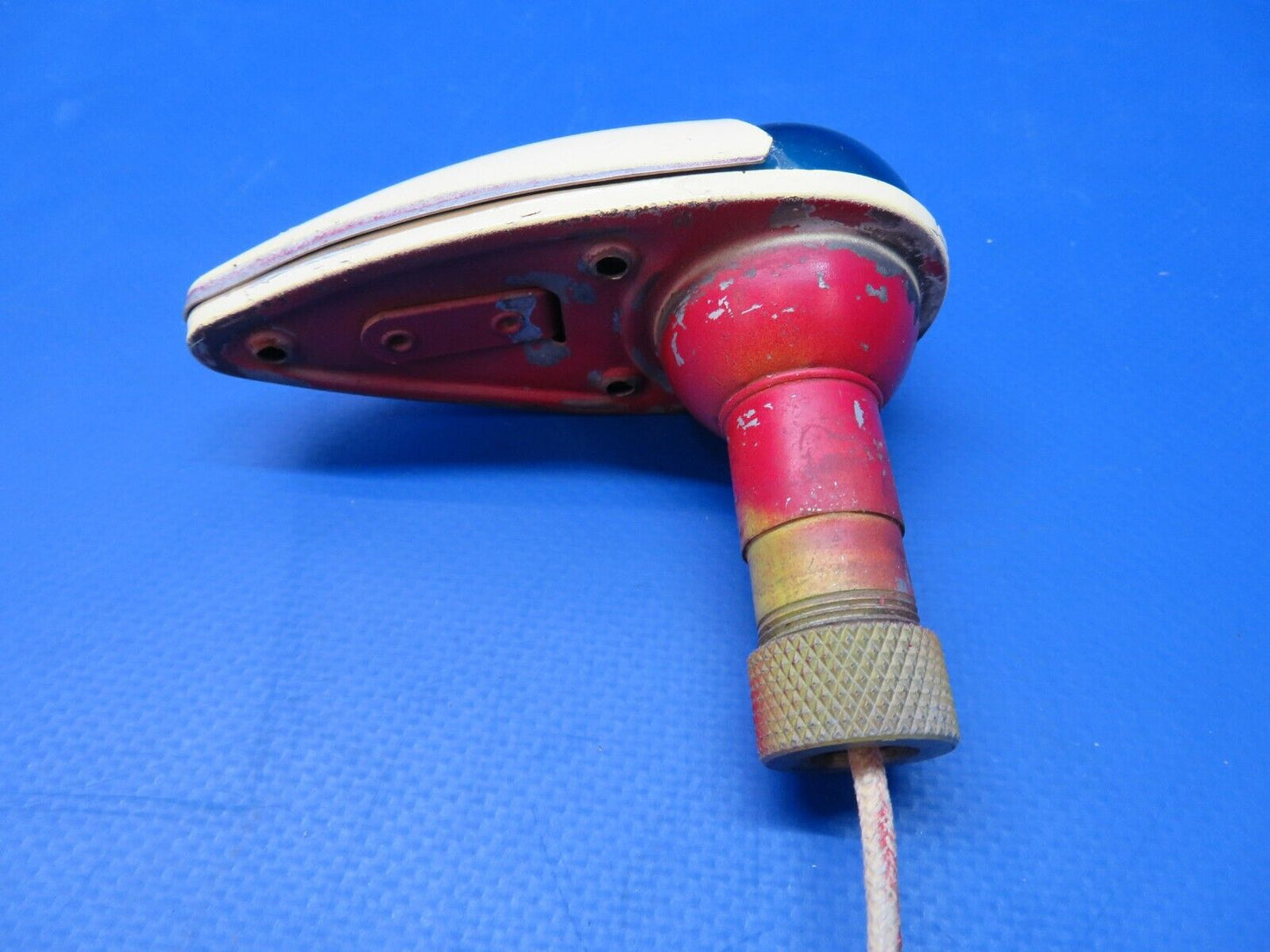 Beech C35 Bonanza RH Grimes Wing Position Light P/N 35-361702-4 (1122-133)