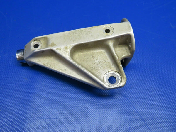 1960 Cessna 210 Saddle Assy Main Gear LH P/N 1241004-1 (0321-131)