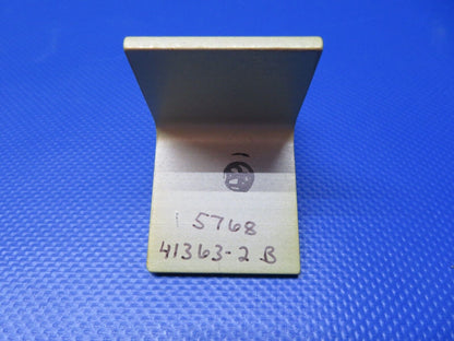 Piper Entrance Door Hinge P/N 41363-02 NOS (1223-199)