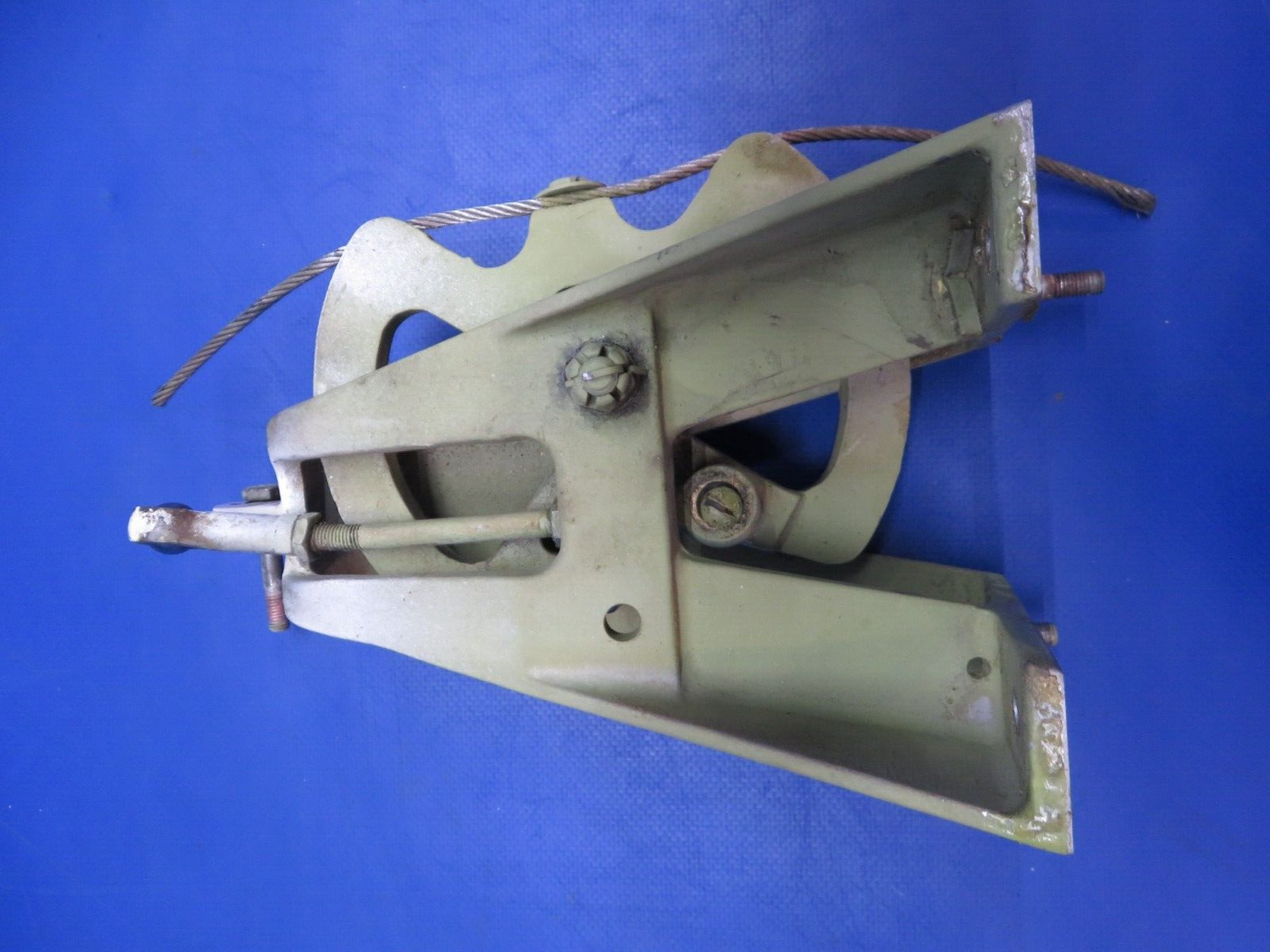 Aeronca Chief 11AC Aileron Control Sector w/ Bracket P/N 3-463 (0423-368)