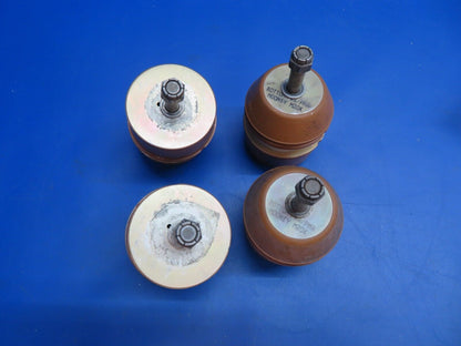 Piper PA-28-201T Dakota Engine Shock Mount P/N J-9613-58 LOT OF 4 (1222-652)