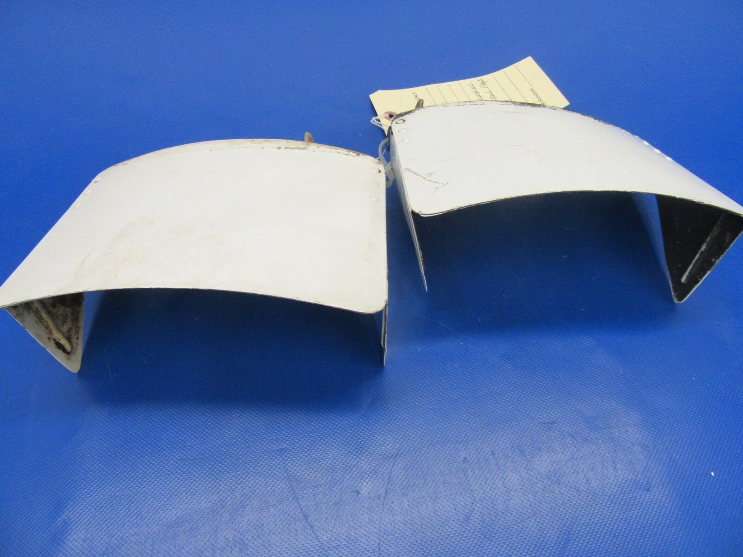 Piper PA-23-250 Cowl Flaps RH Engine P/N 31294-001 (1017-102)