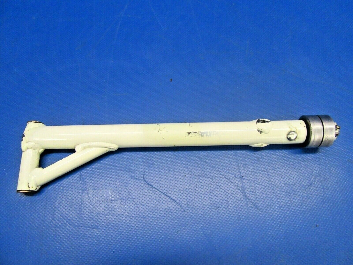 Bellanca 17-30A Super Viking Actuating Arm Aileron LH 195350 L/H (0819-307)