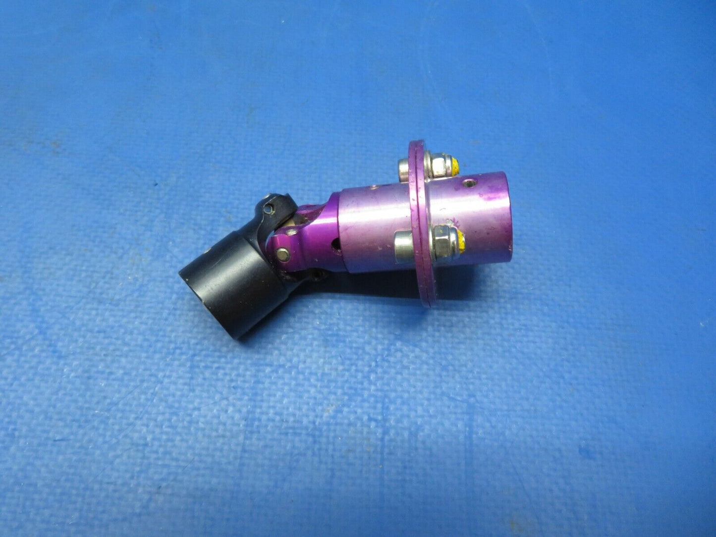 Diamond DA-42 Universal Joint Fuel Selector P/N UJA-2 (0623-560)