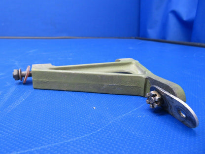 Beech 95-B55 Baron Arm Landing Gear Actuator P/N 45-815116-2 (0721-763)