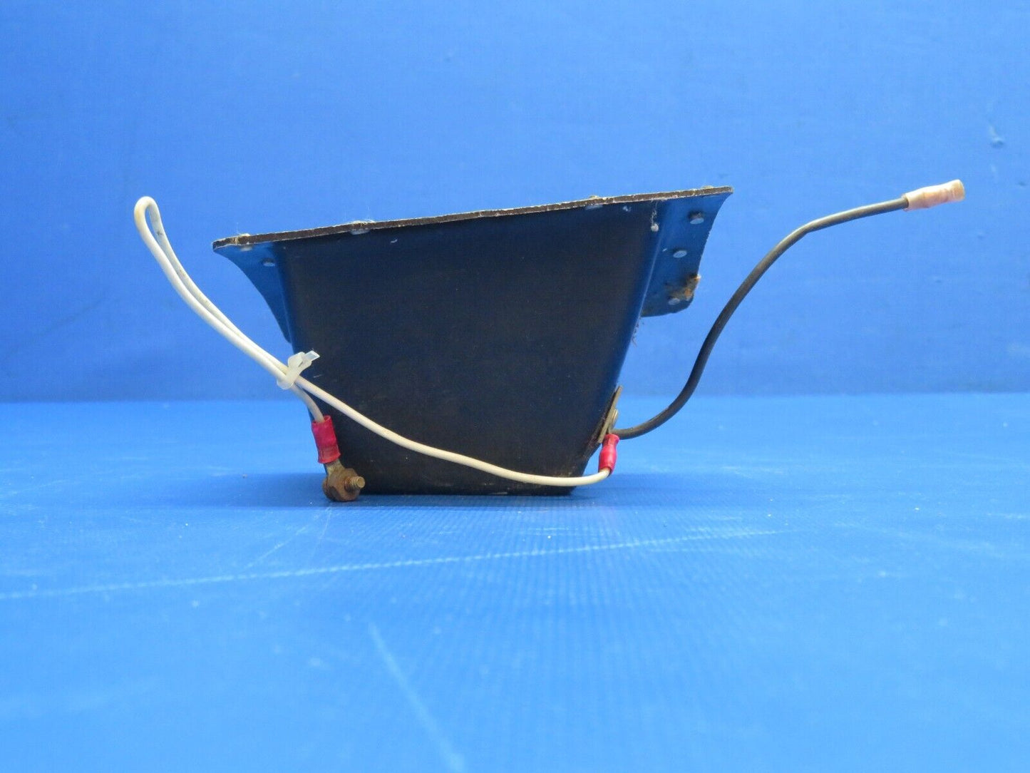 Cessna 210 Wing Ice Detector Light Assy P/N 1201114-6 (0124-1048)