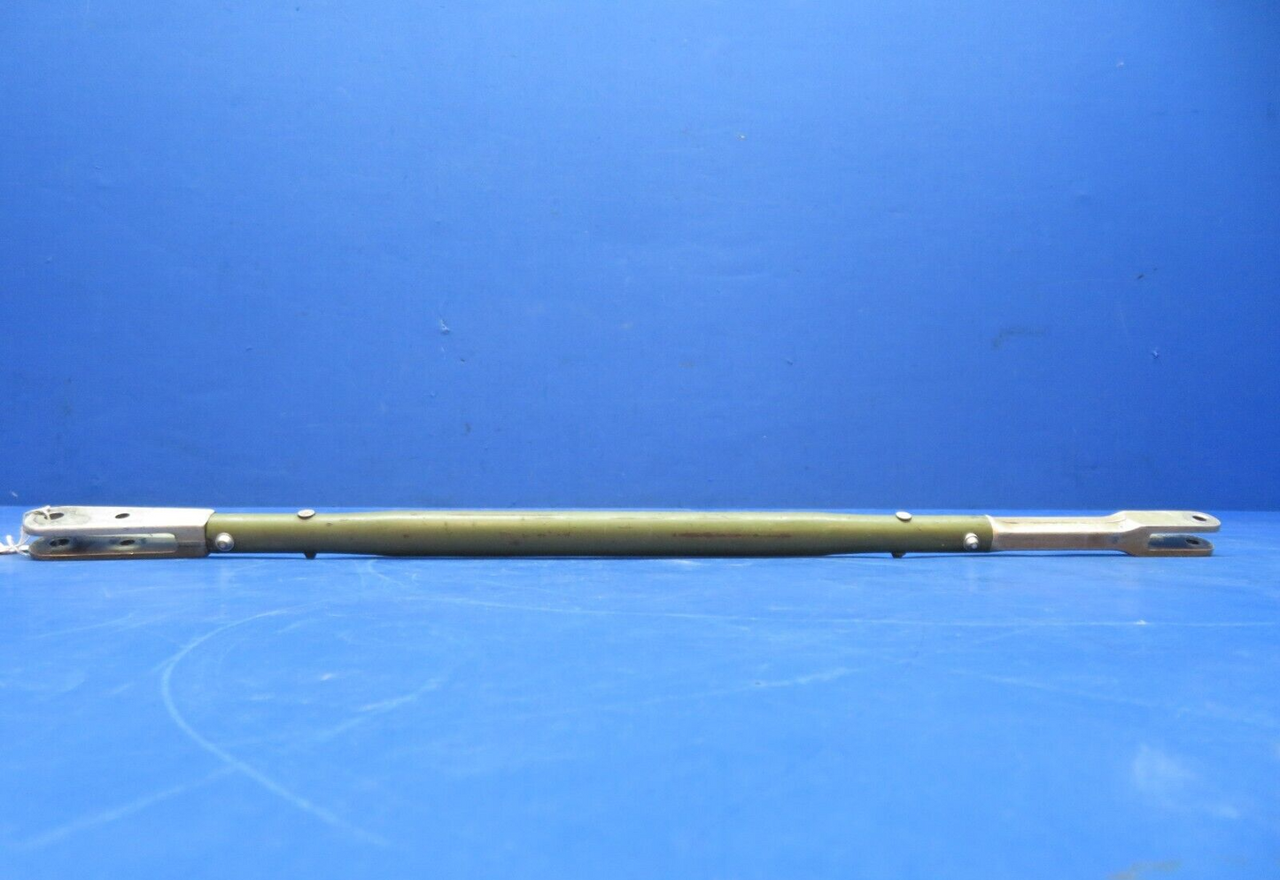 Cessna 310 / 310I RH Push - Pull Tube Assy MG Retract  P/N 0841138-1 (1023-114)