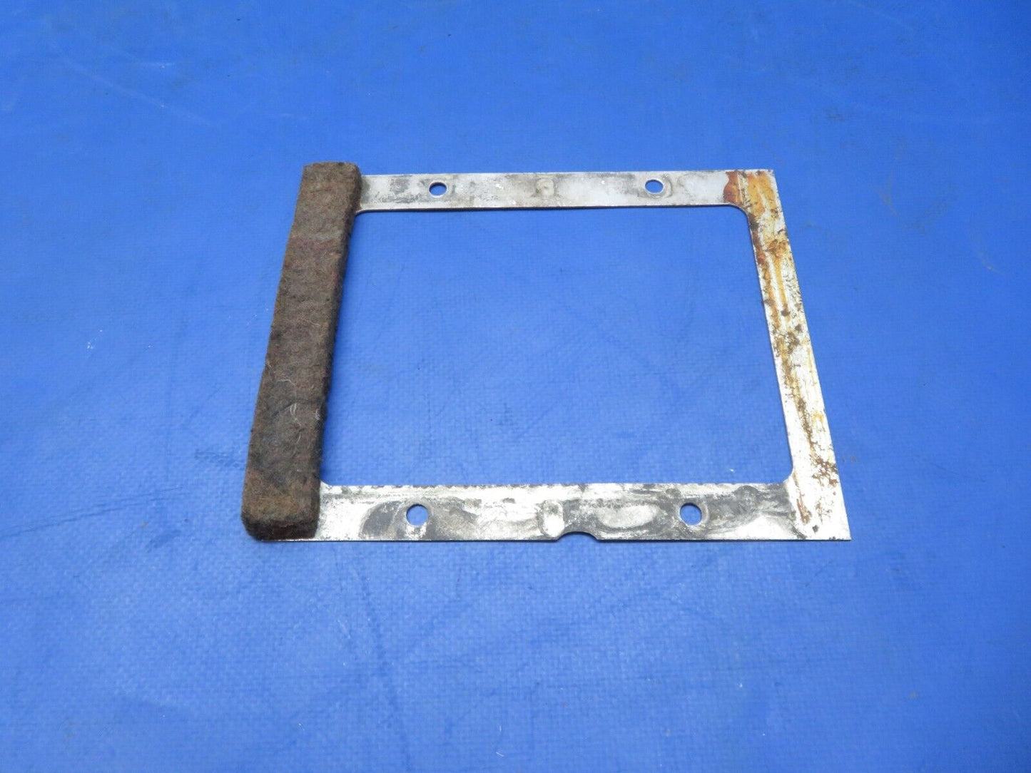 Piper Cherokee PA-28 Plenum Assy P/N 67845-00 (0723-706)